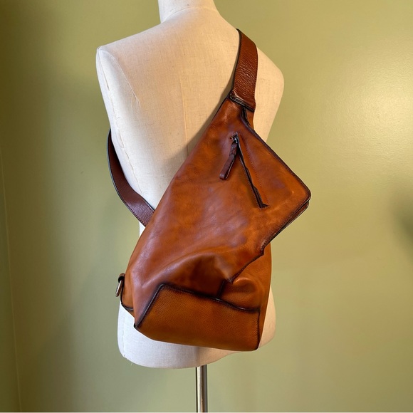 IVTG Genuine Leather Sling Bag - Retro Brown Crossbody Shoulder Bag With Multiple Pockets For Men & Women